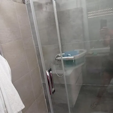 Dimora Giori Apartman *